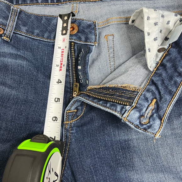 Lucky brand jeans, size 12 regular boot cut - Picture 4 of 6